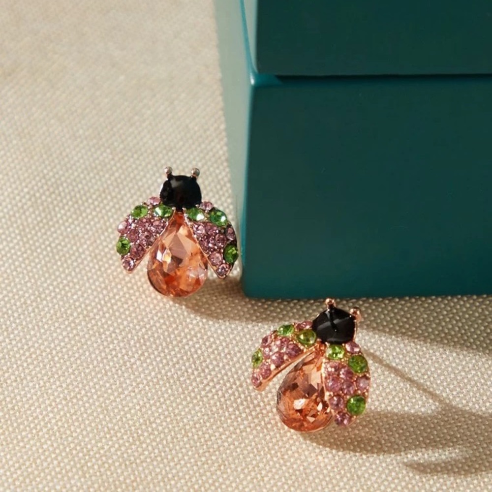 Bee Earrings - Picture 2 of 3
